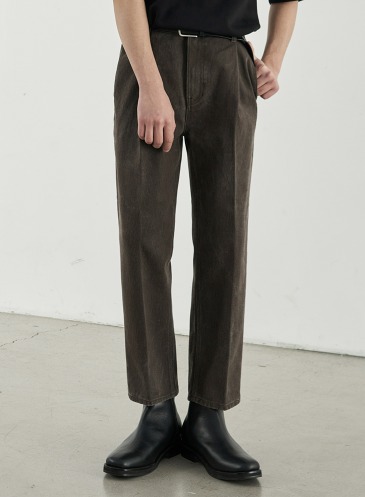 TAPERED ONE-TUCK NEUTRAL COLOR DENIM [BROWN]