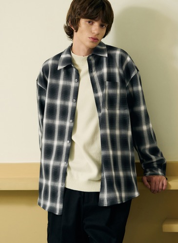 OMBRE OVERSIZE CHECK SHIRTS [BLACK]