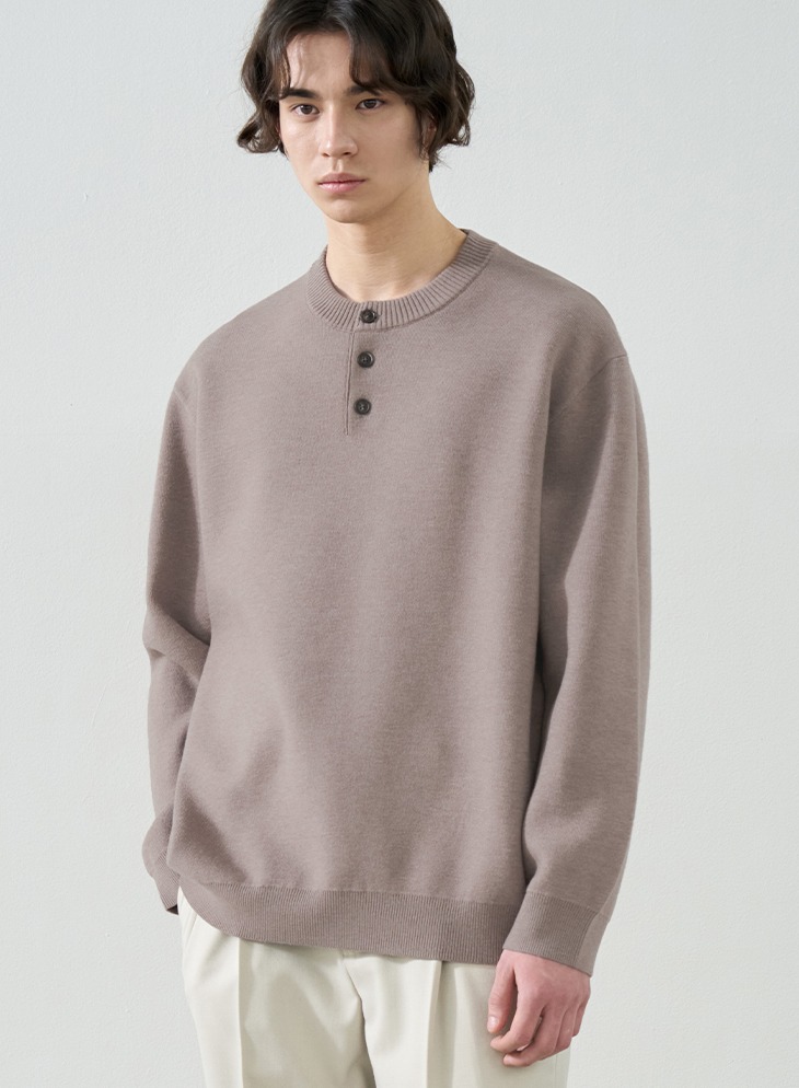 SOFT ESSENTIAL HENLEY NECK KNIT [TAWNY BROWN]