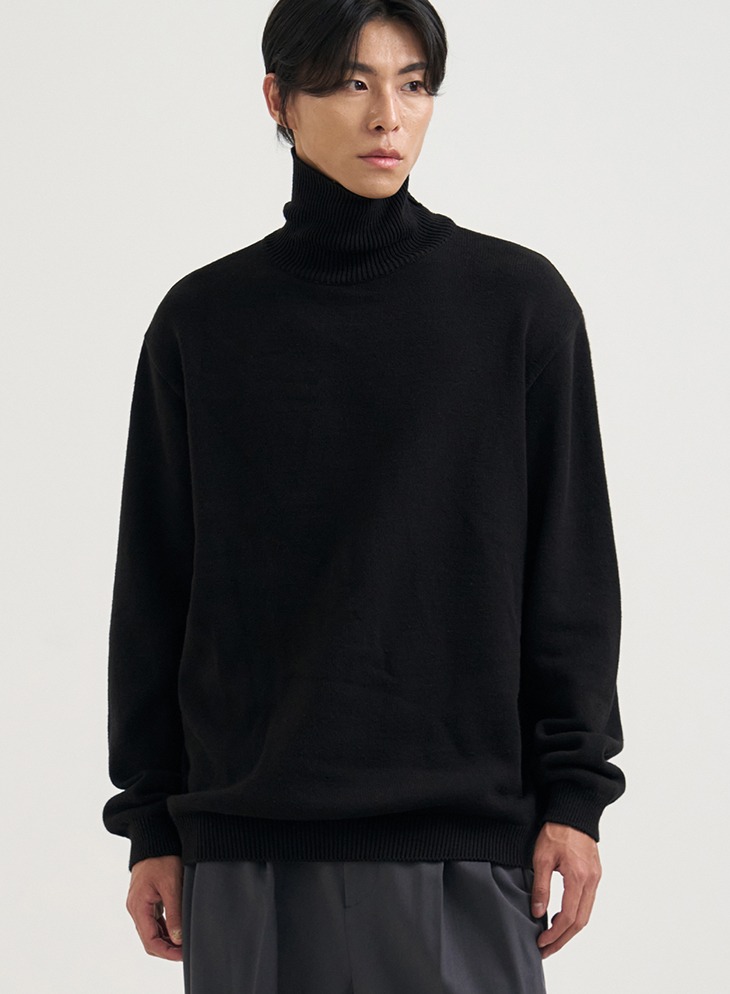 TURTLE-NECK PULLOVER KNIT T-SHIRTS [BLACK]